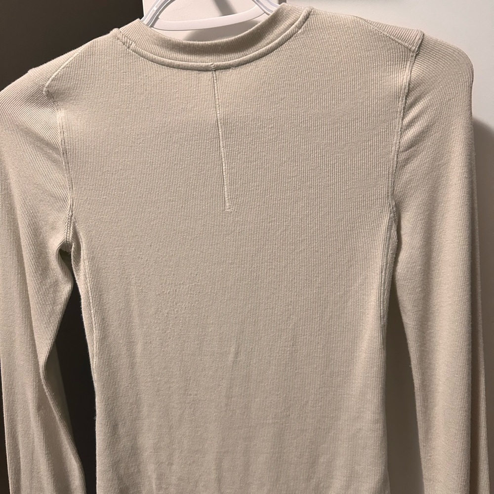 Hold Tight Long-Sleeve Henley - Picture 2 of 3